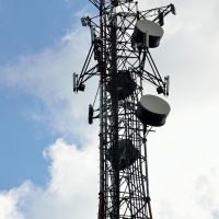 paulbr75-microwave-tower-2069102_1280